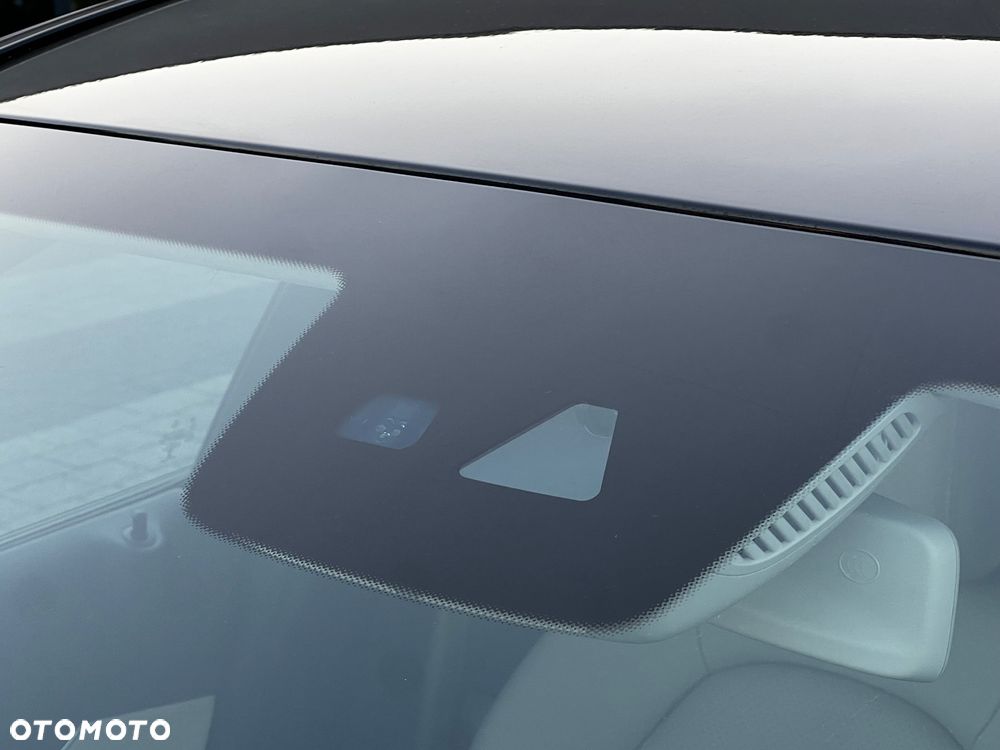 Mercedes-Benz Klasa C 200 4MATIC 9G-TRONIC - 24