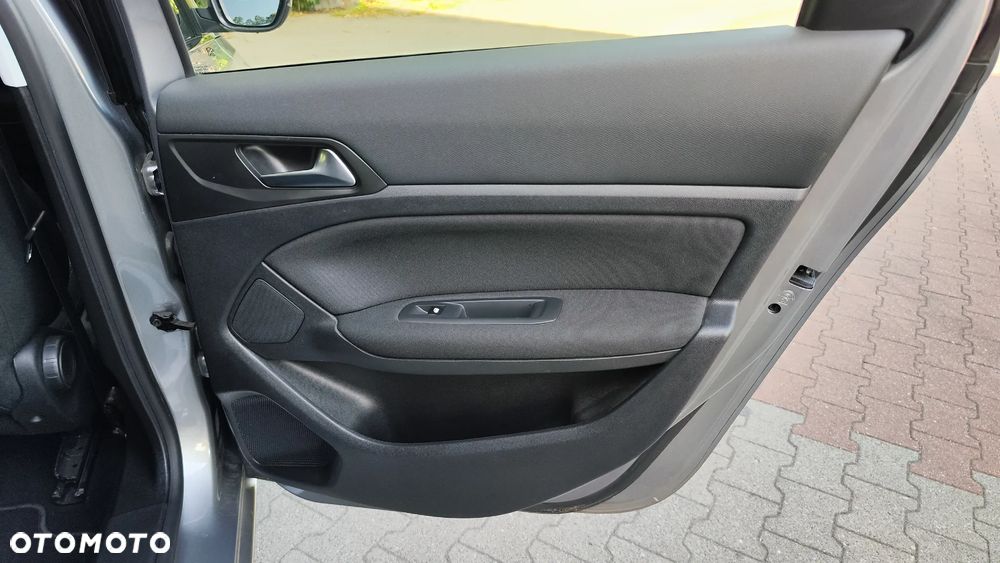 Peugeot 308 BlueHDi 150 Stop & Start Allure - 28