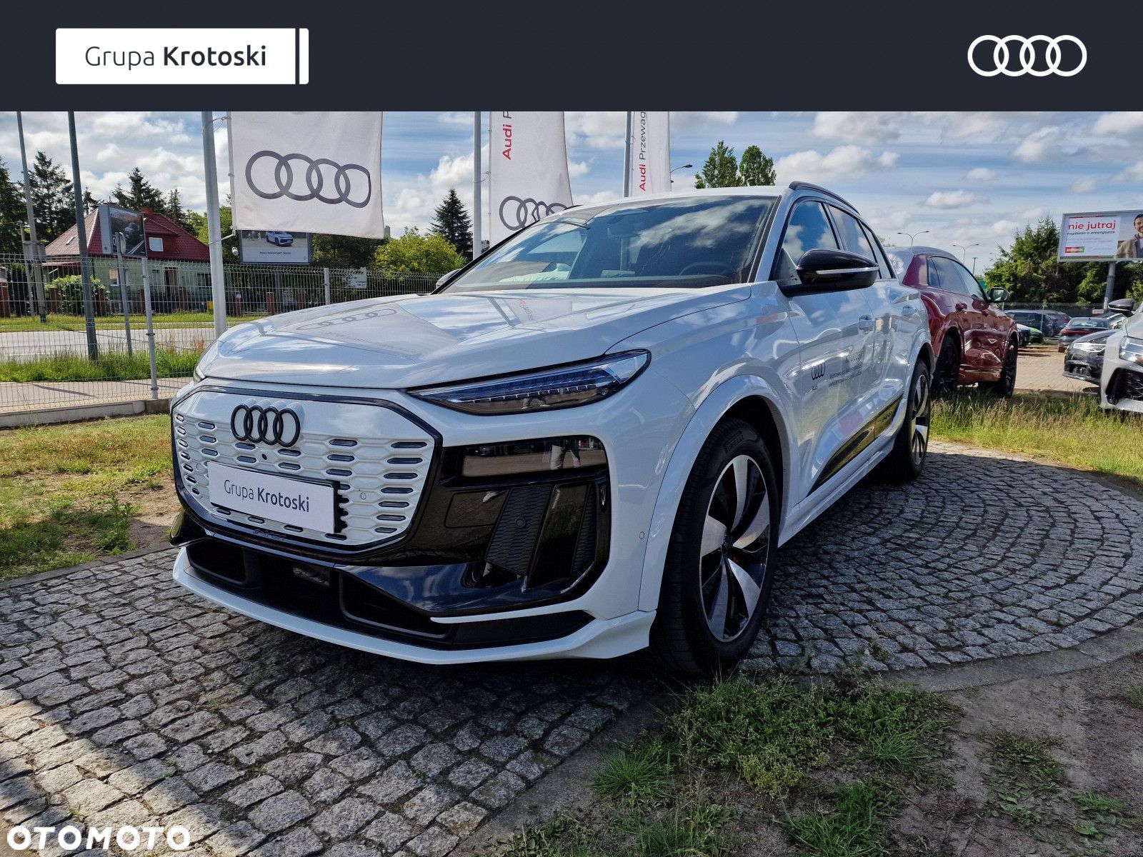 Audi Q6 e-tron - 1