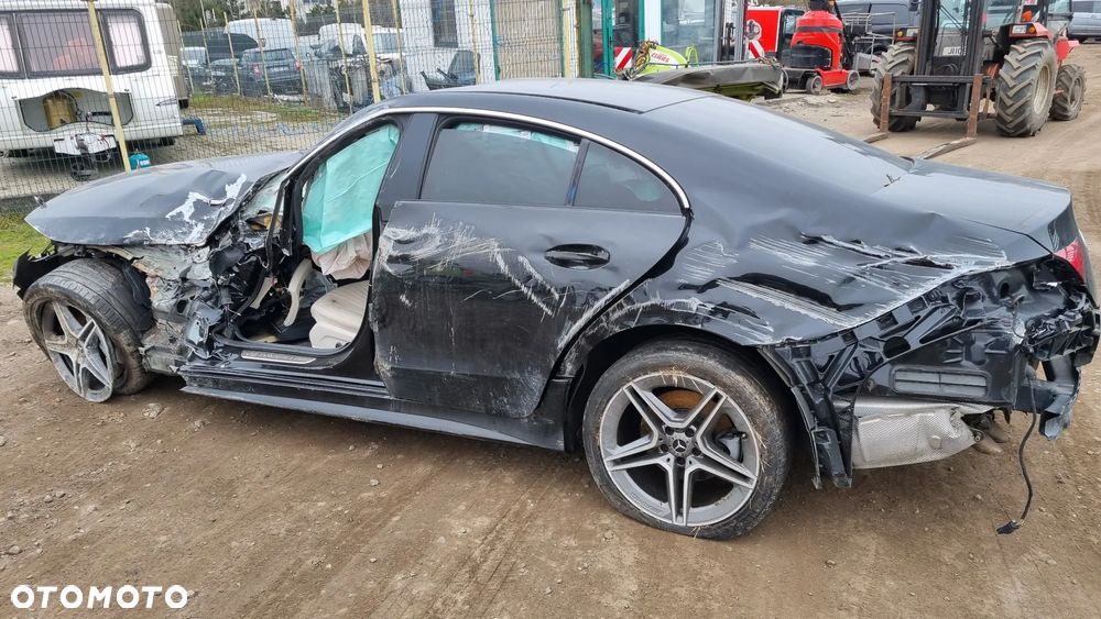 Mercedes-Benz CLS 400 d 4Matic 9G-TRONIC AMG Line - 5