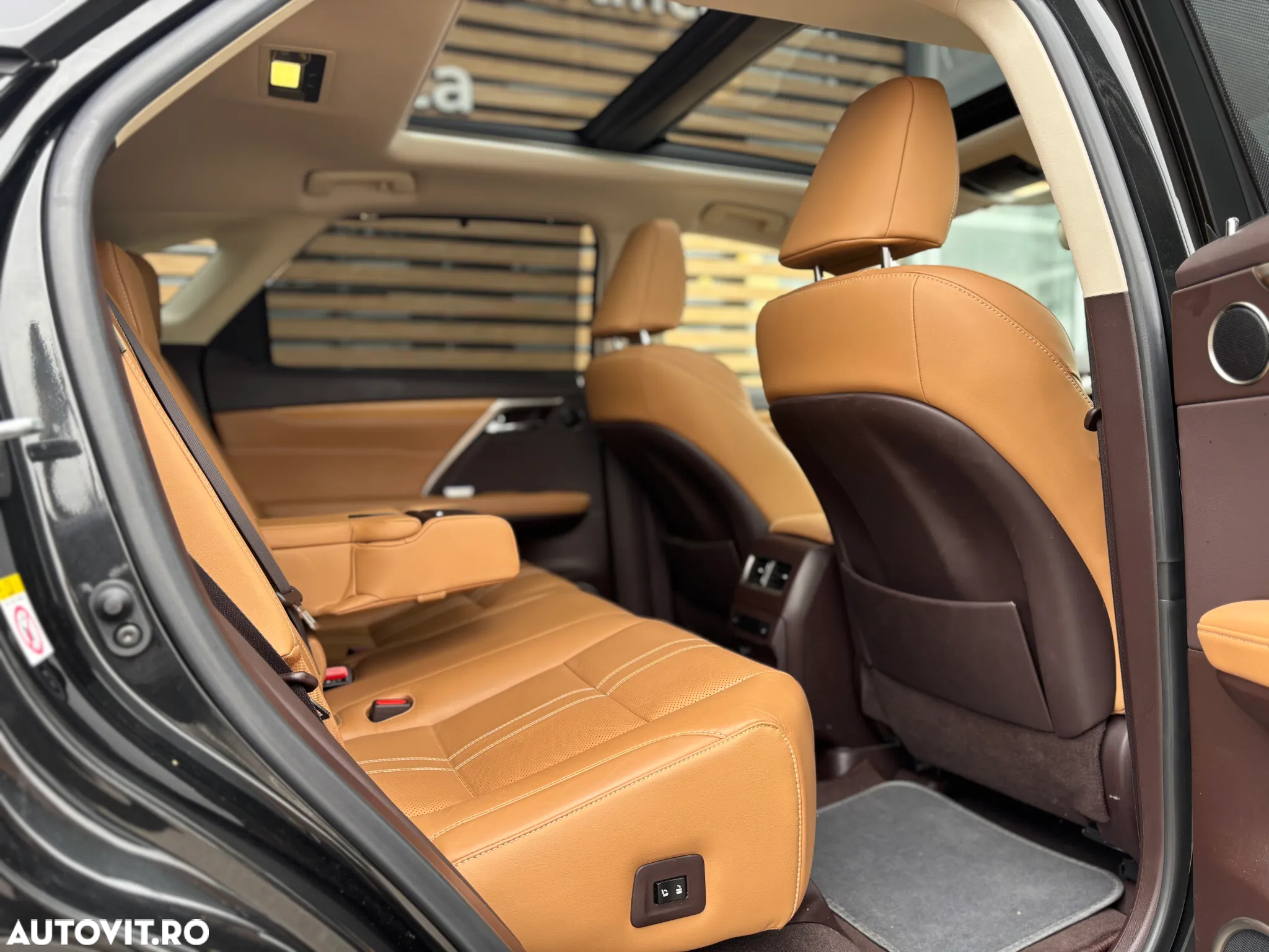 Lexus Seria RX 450h Aut. Luxury (trapa panoramica) - 14