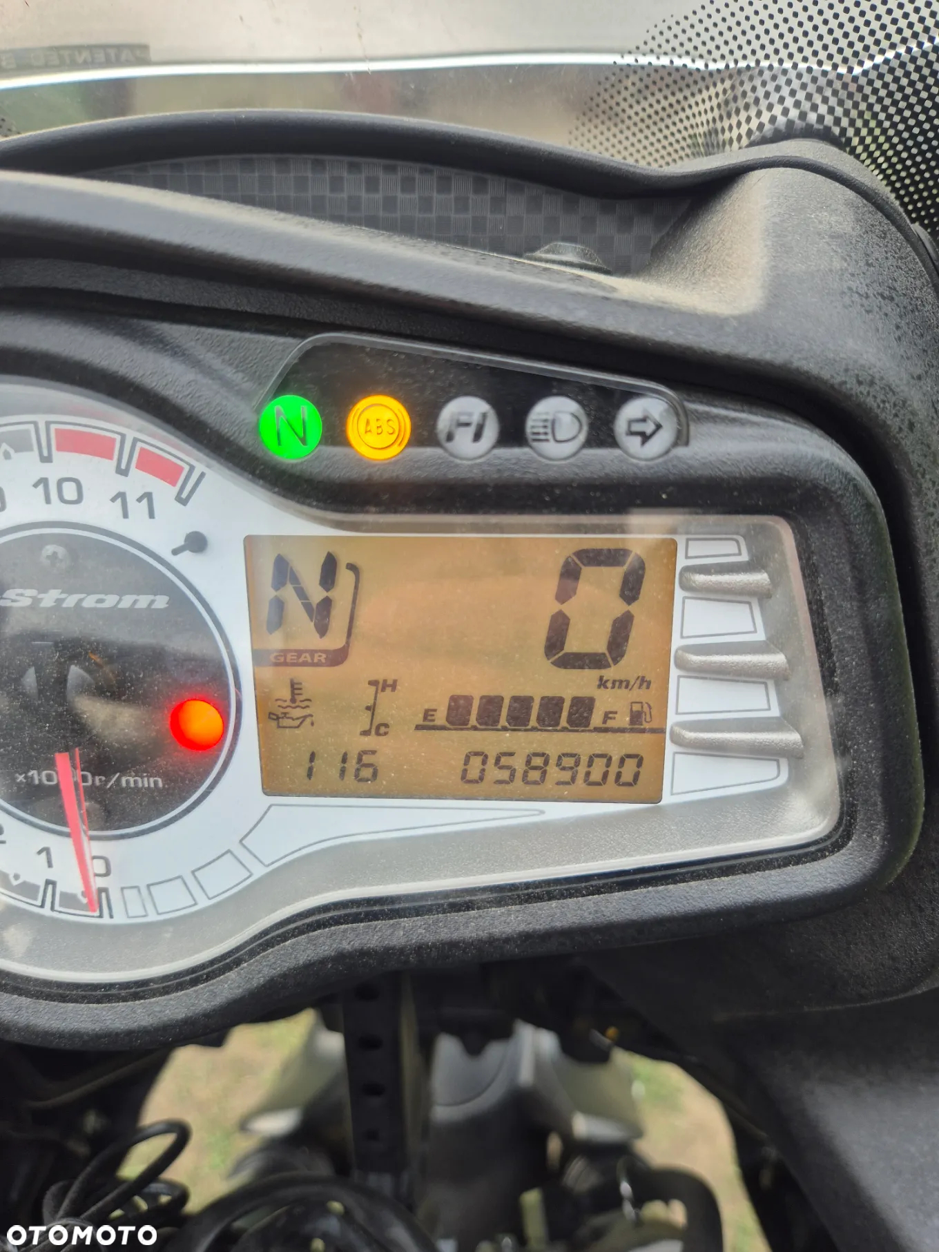 Suzuki V-STROM - 32