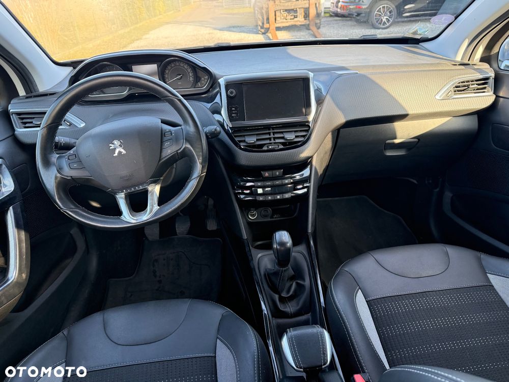 Peugeot 2008 - 12