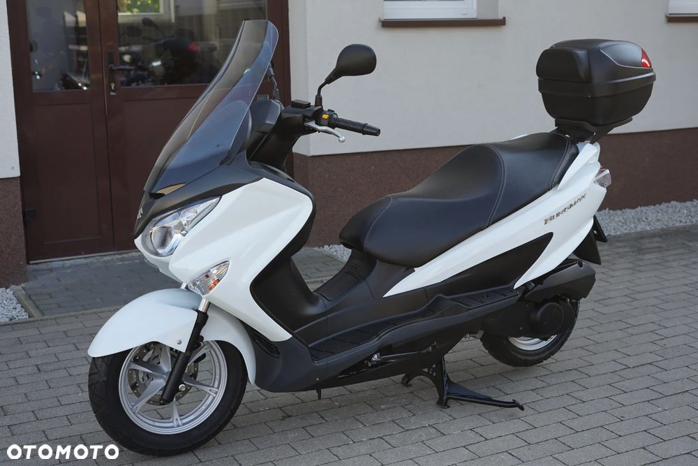Suzuki Burgman - 21