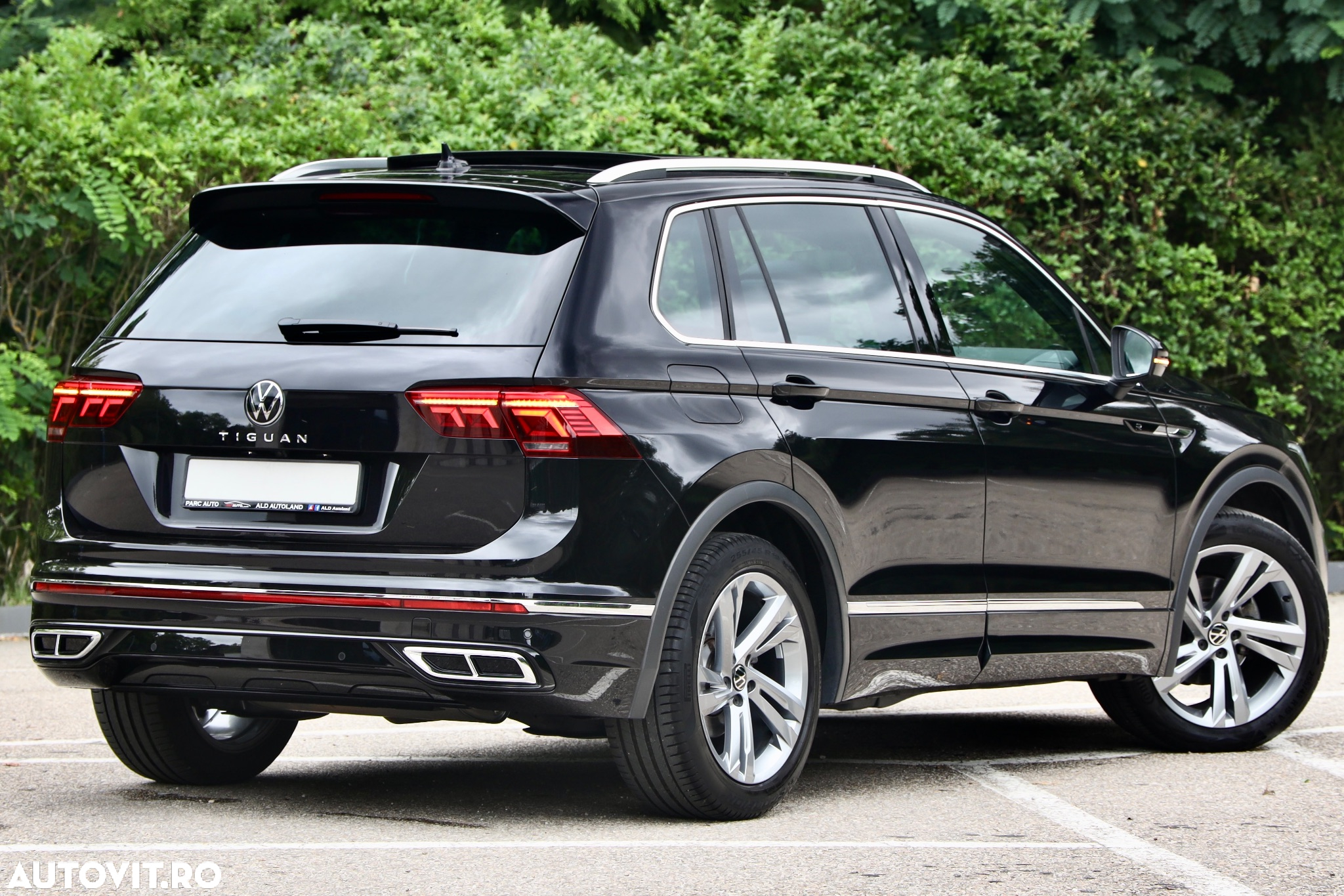 Volkswagen Tiguan 1.5 TSI OPF DSG R-Line - 2