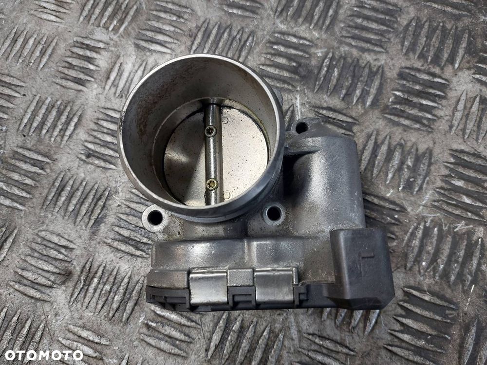 PRZEPUSTNICA AUDI A6 C5 1.8 T 06B133062M - 1