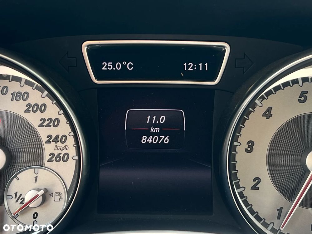 Mercedes-Benz CLA 200 Urban - 26