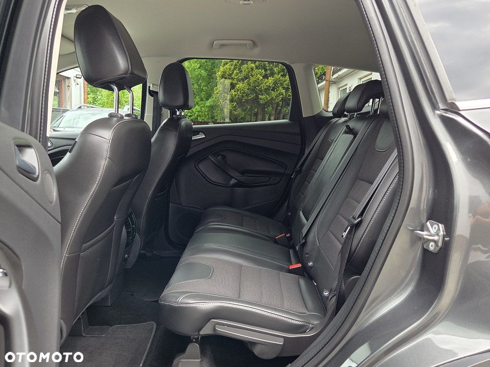Ford Kuga 2.0 TDCi 2x4 Titanium - 14