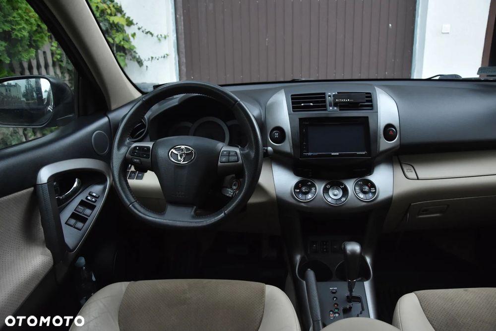 Toyota RAV4 2.0 VVT-i Prestige NAVI MS - 16