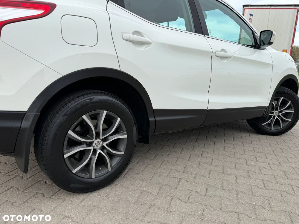 Nissan Qashqai 1.2 DIG-T Visia EU6 - 11