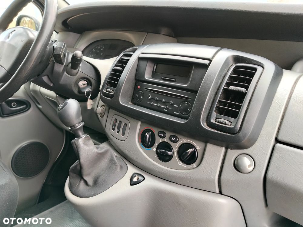 Renault Trafic - 6