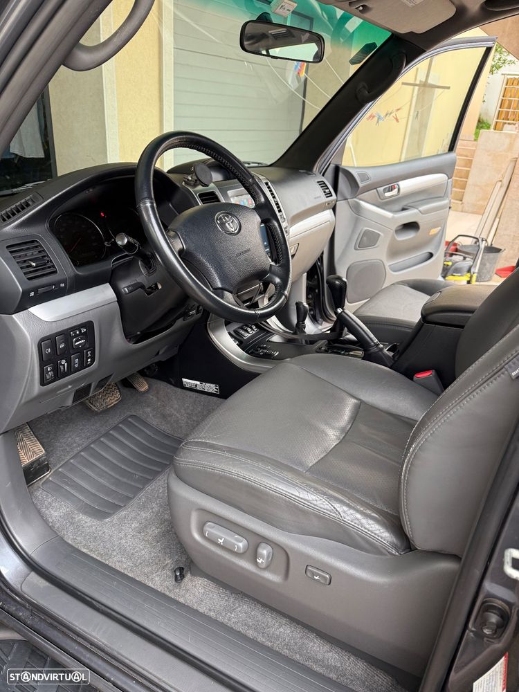 Toyota Land Cruiser D-4D Auto Executive - 27