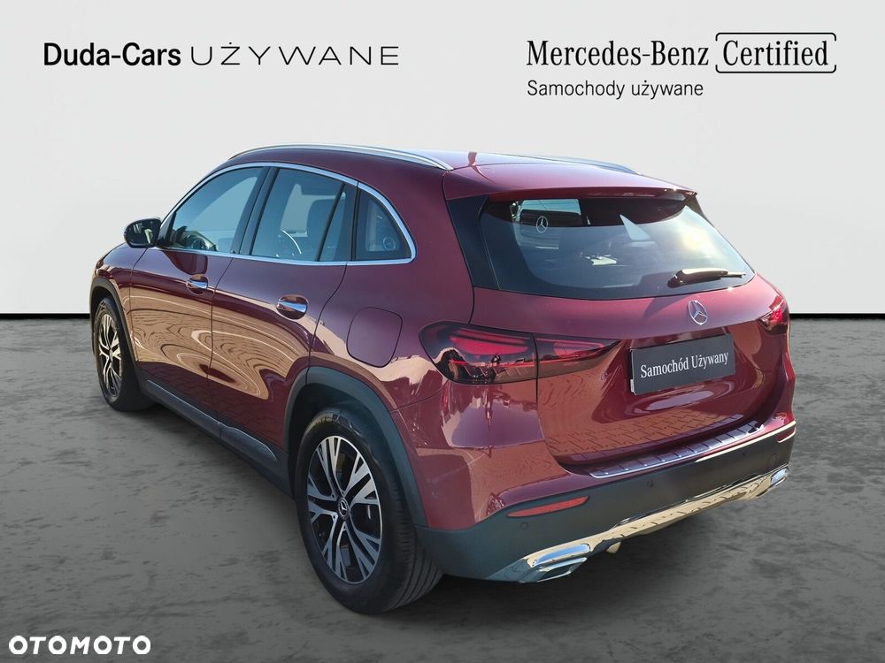 Mercedes-Benz GLA - 4