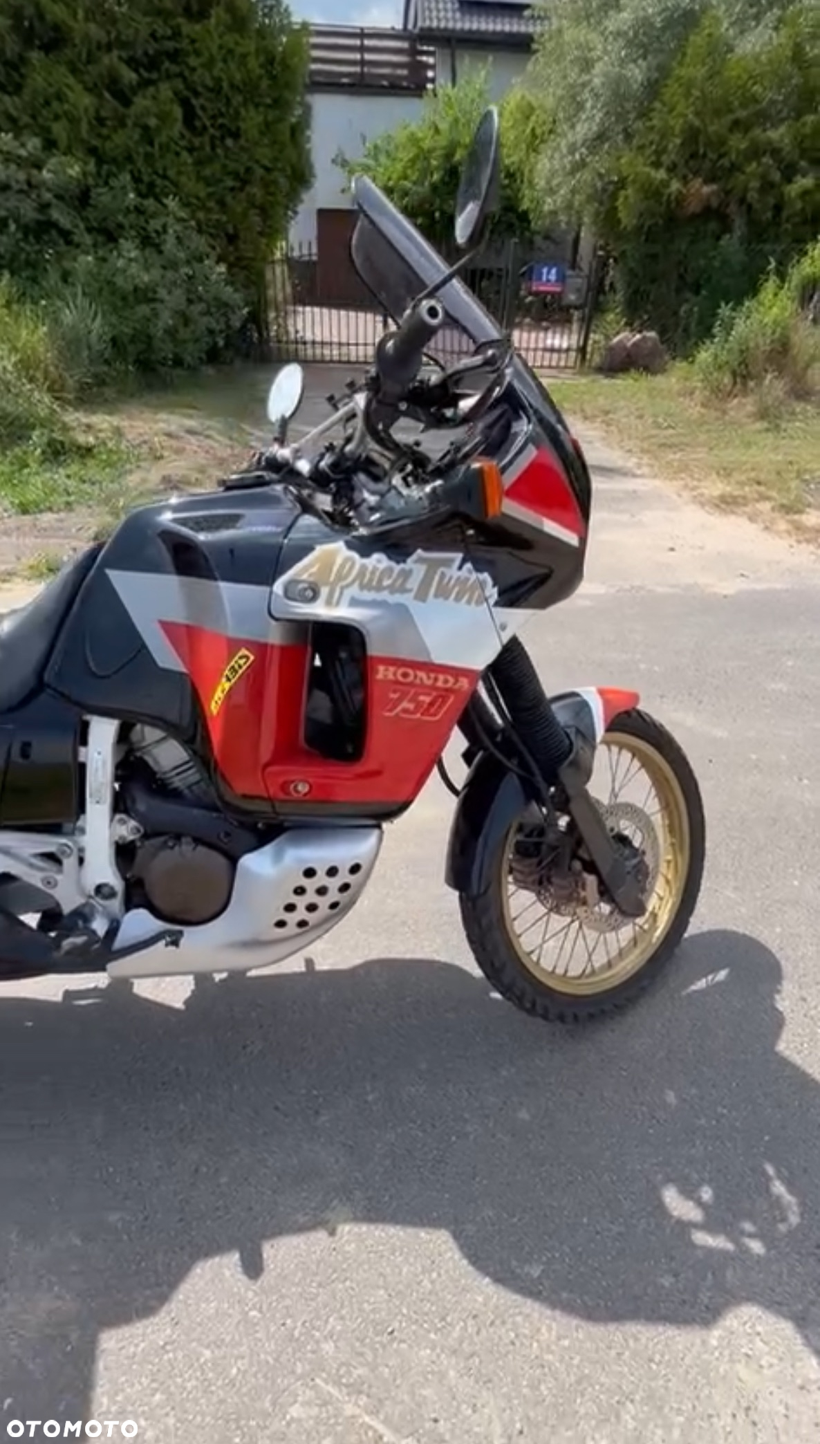 Honda XRV