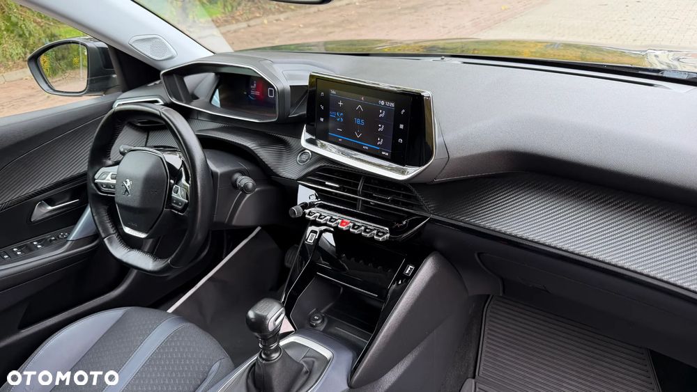 Peugeot 2008 1.2 PureTech Allure Pack S&S - 16