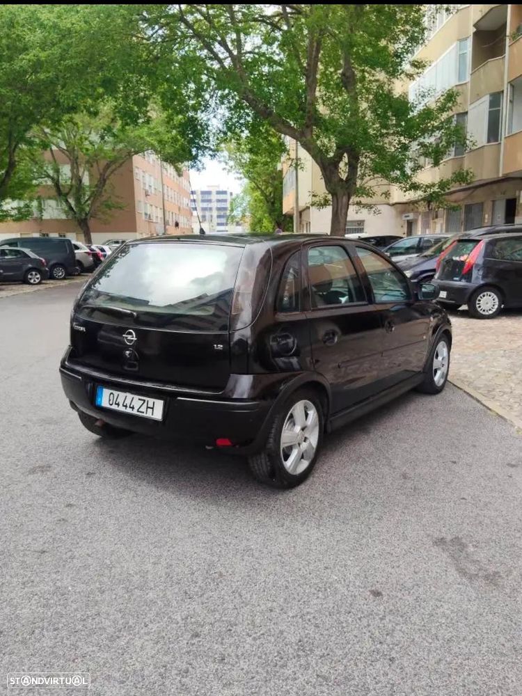 Opel Corsa 1.2 16V Confort - 3