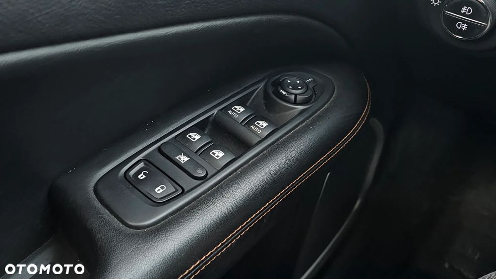 Jeep Compass 2.0 MJD Limited 4WD S&S - 39