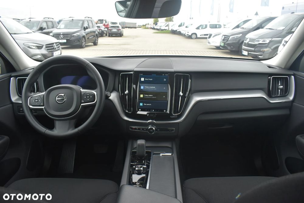 Volvo XC 60 B4 B Momentum Pro - 20