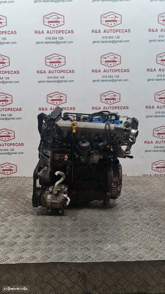Motor Completo HYUNDAI i30 1.6 CRDi 116cv Ref D4FB - 2