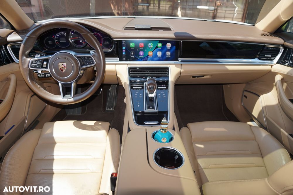 Porsche Panamera 4S - 13