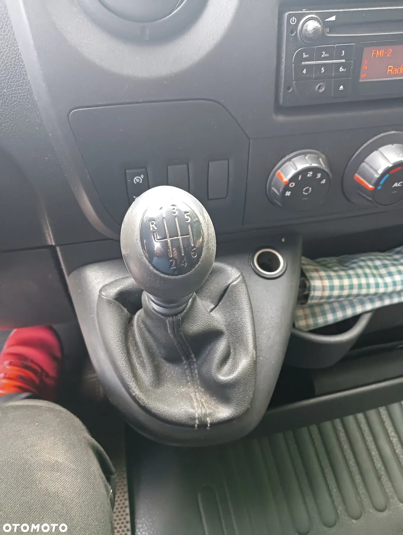 Opel MOVANO 2,3 cdti 2015rok 351000 km   po wymianie silnika - 14