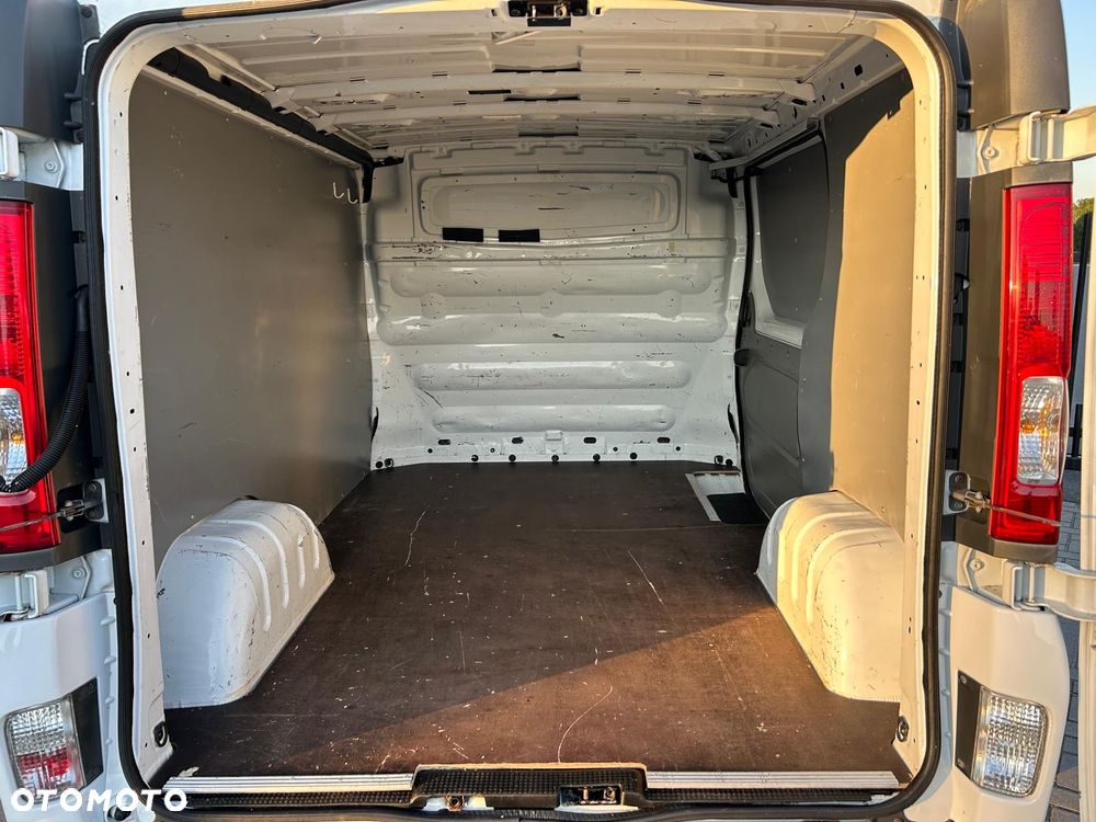 Renault Trafic - 17
