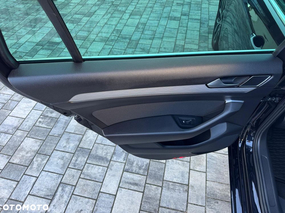 Volkswagen Passat 2.0 TDI EVO Business DSG - 33