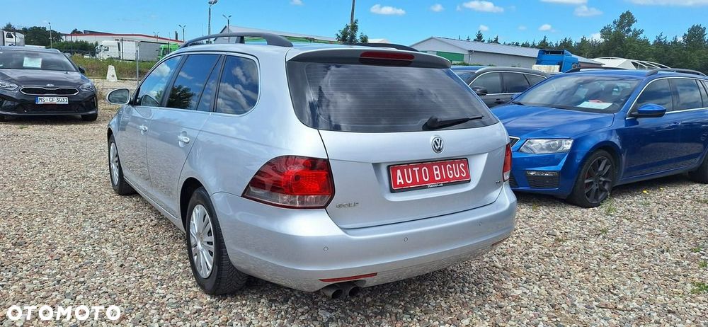 Volkswagen Golf - 6