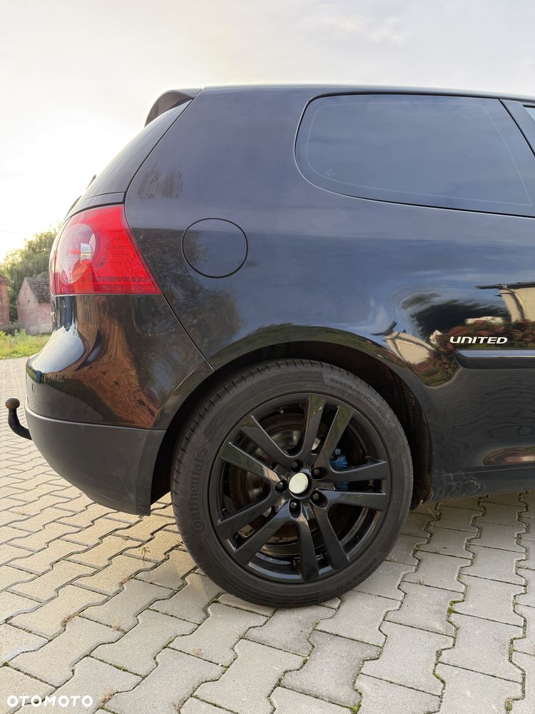 Volkswagen Golf 2.0 TDI United - 9