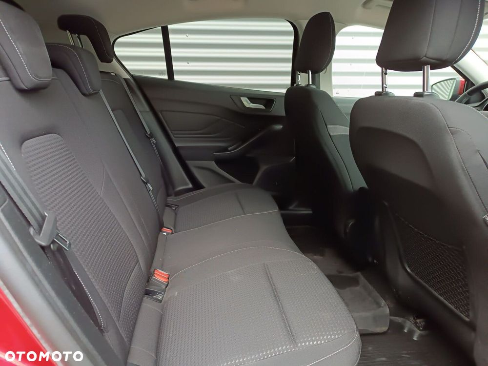 Ford Focus 1.0 EcoBoost Trend Edition - 33