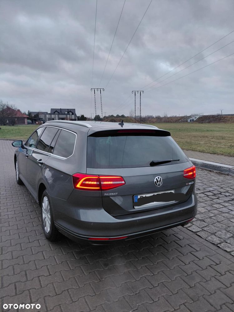 Volkswagen Passat 1.6 TDI (BlueMotion Technology) DSG Comfortline - 10