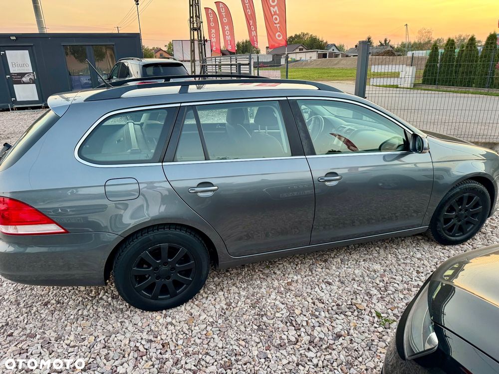 Volkswagen Golf - 18
