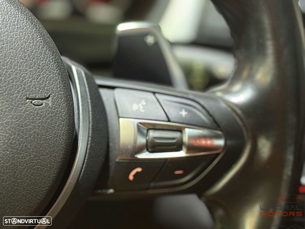 BMW 320 d Auto Line Sport - 25
