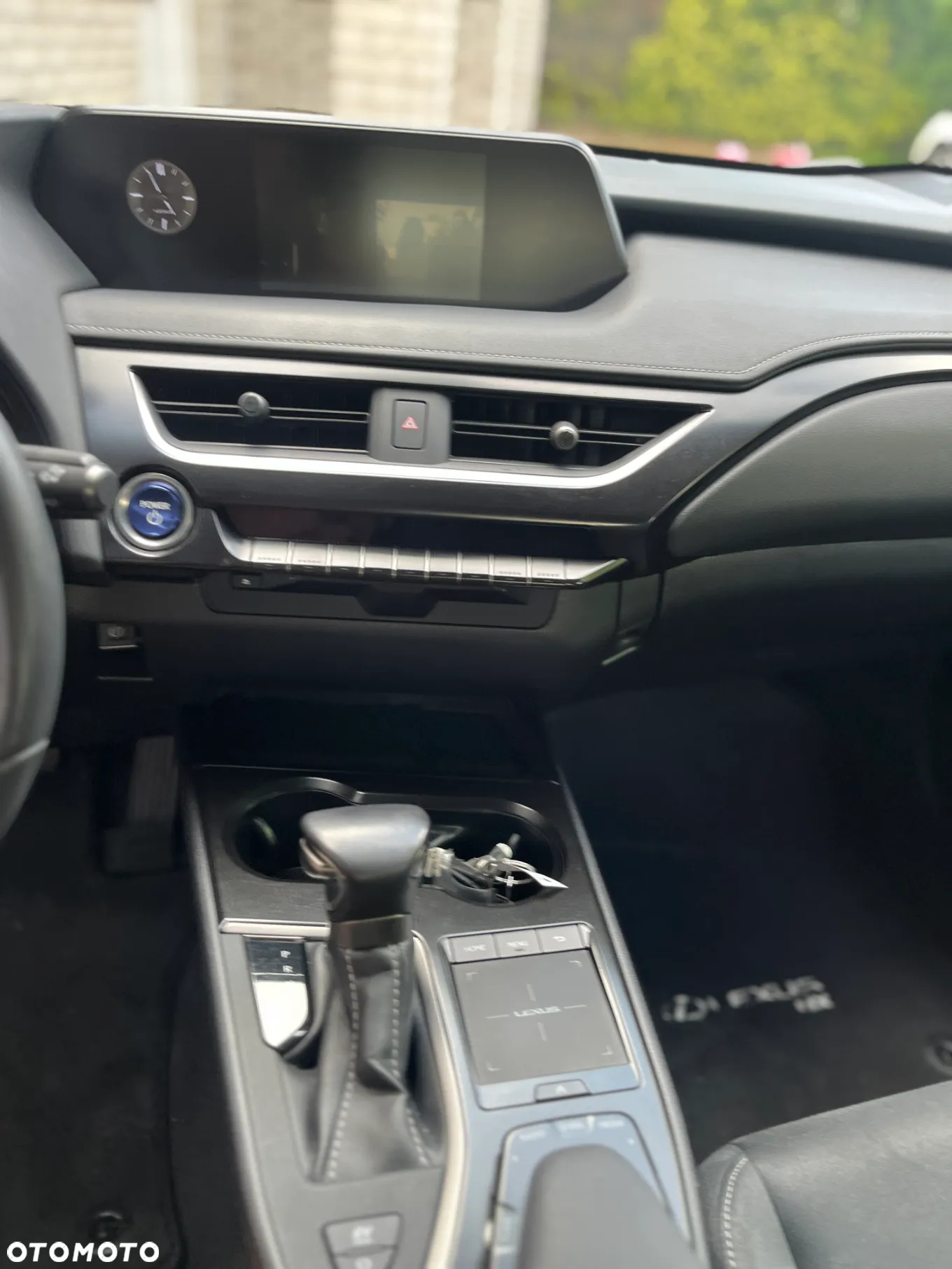 Lexus UX 250h GPF Business 2WD - 21
