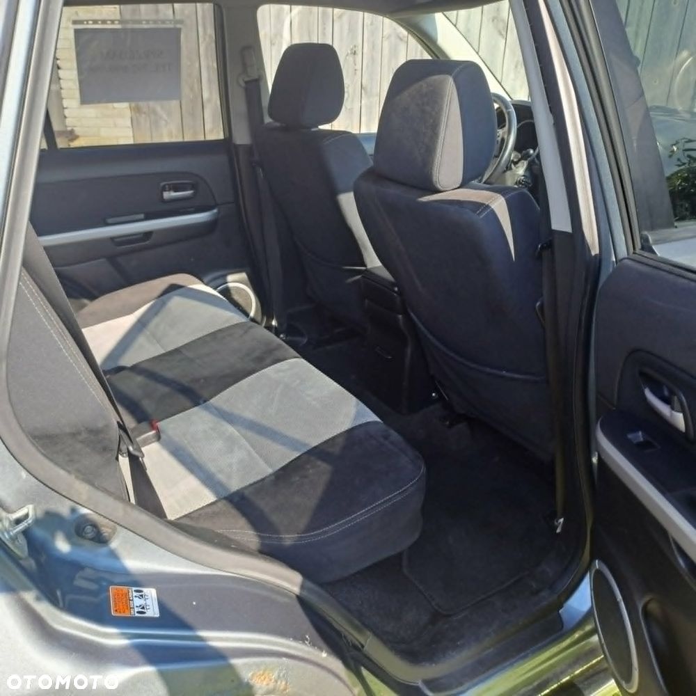 Suzuki Grand Vitara 2.0 - 3