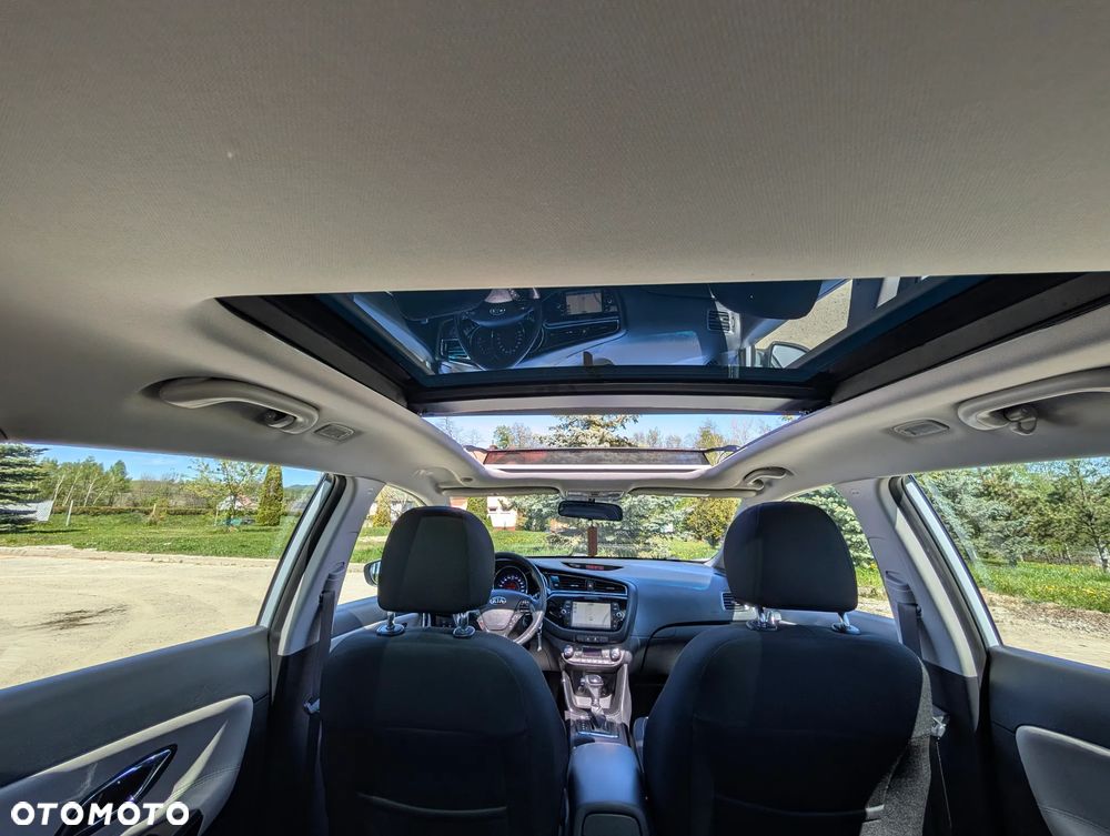 Kia Ceed - 4