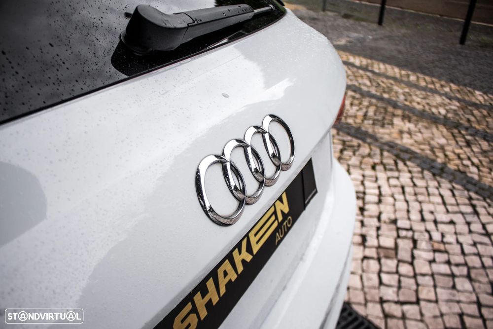 Audi A3 Sportback 45 TFSIe S tronic S line - 12