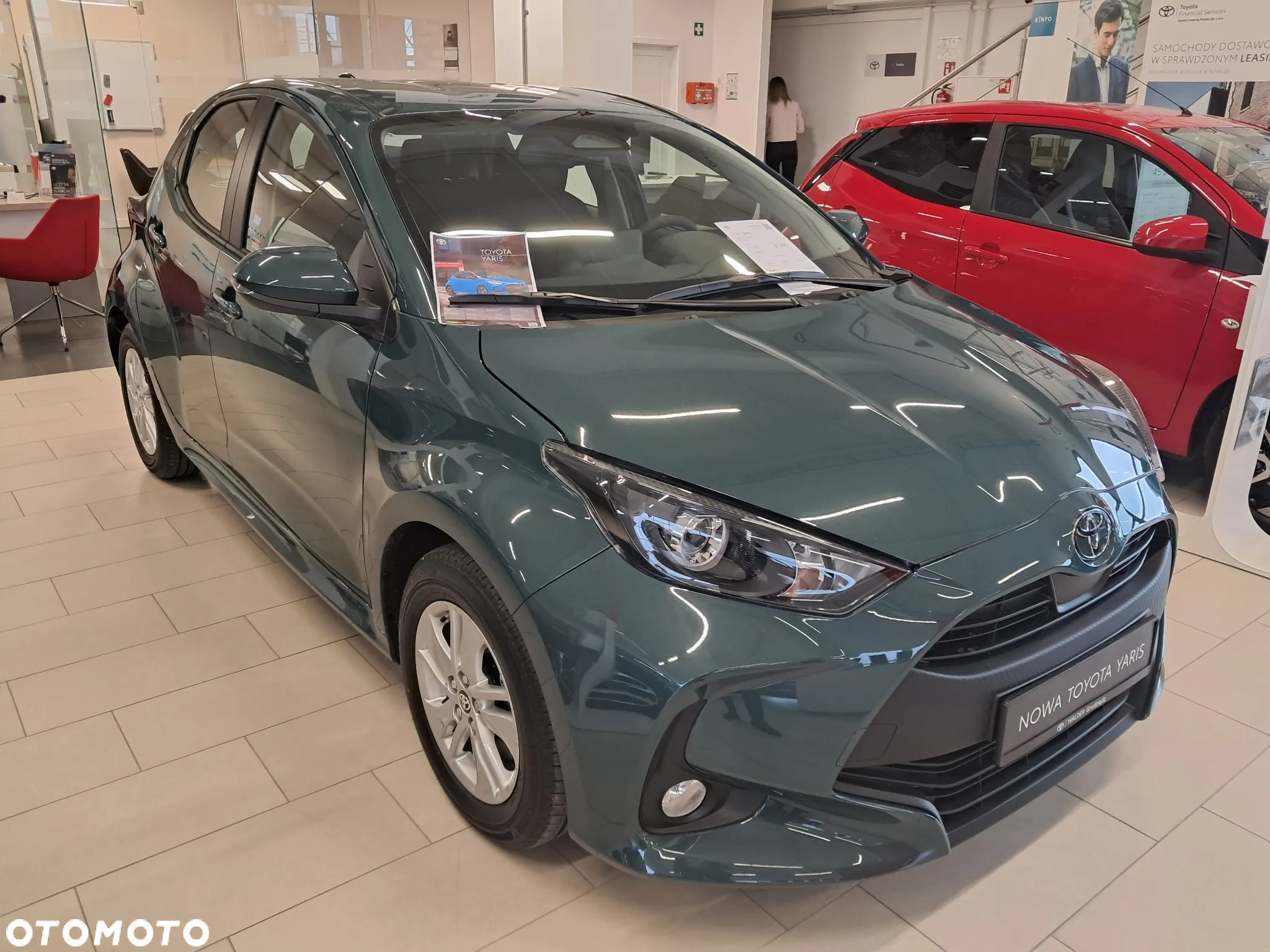 Toyota Yaris Hybrid 1.5 Comfort - 2
