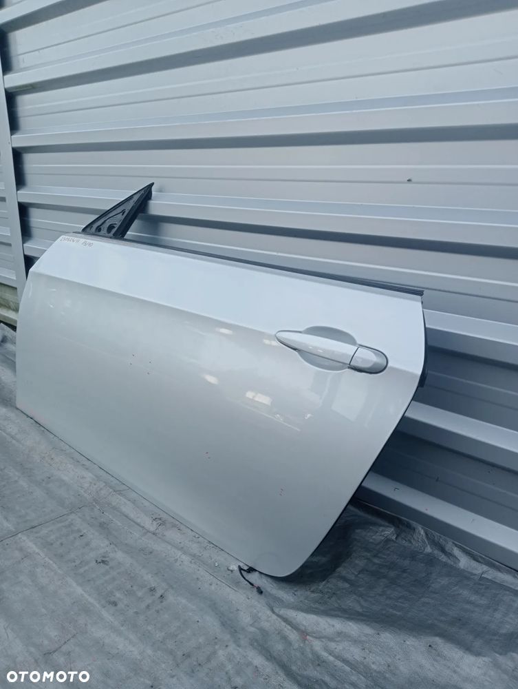 BMW E93 DRZWI  354 TITANSILBER - 3