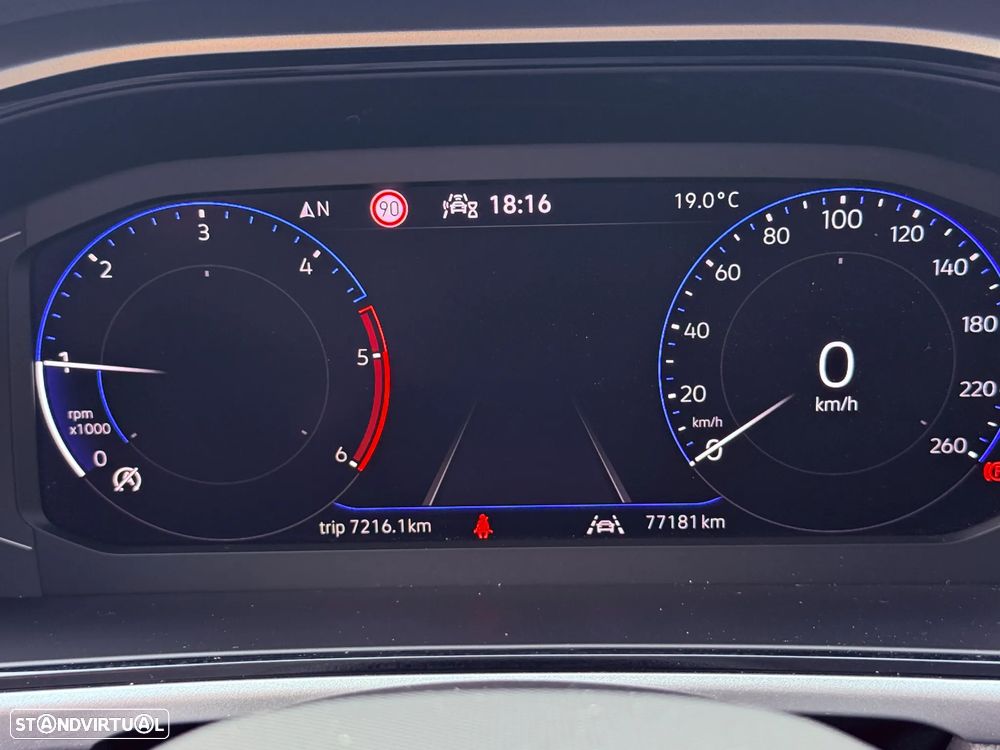 VW T-Roc 2.0 TDI Urban - 29