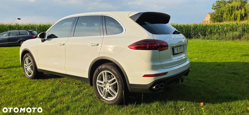 Porsche Cayenne Standard - 4