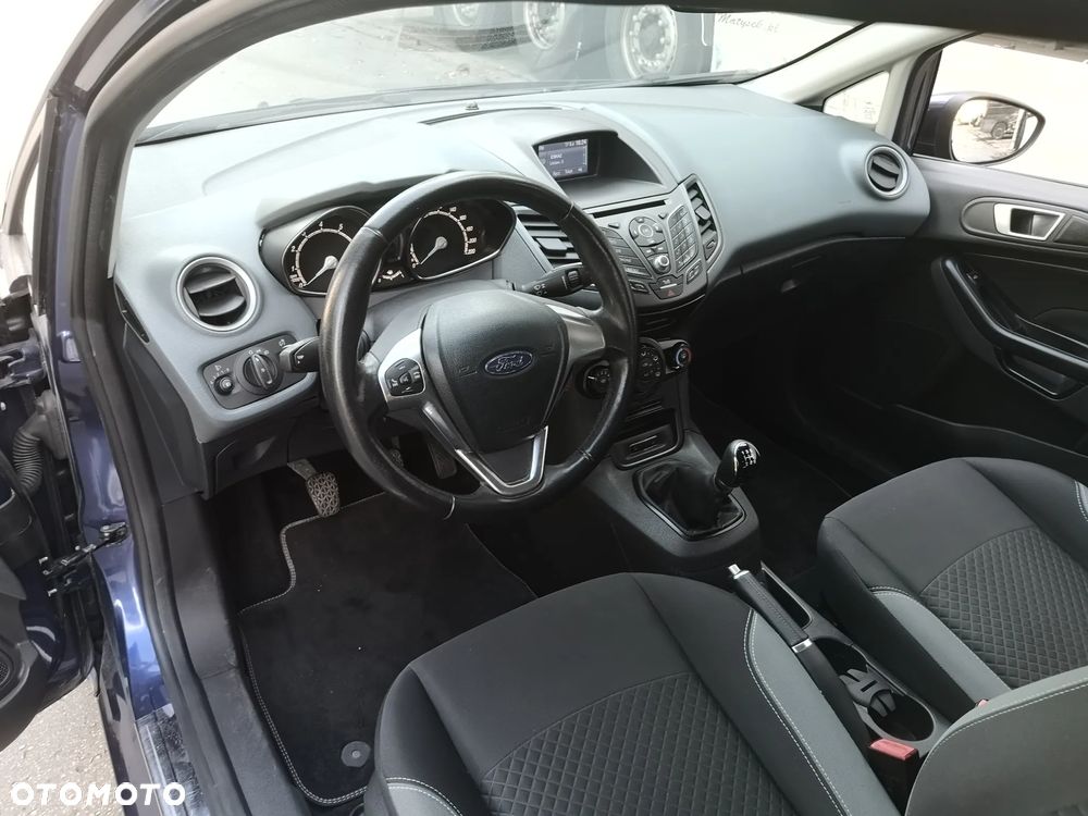 Ford Fiesta 1.25 Champions Edition - 23