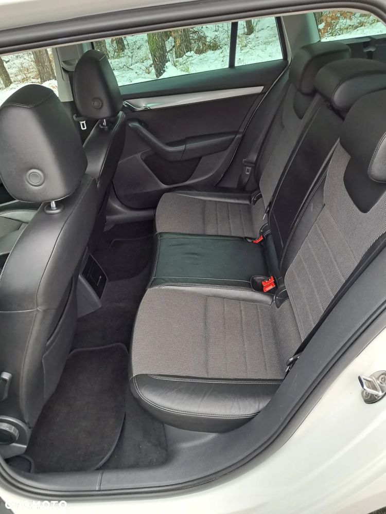 Skoda Octavia 1.8 TSI Green tec DSG Elegance - 20