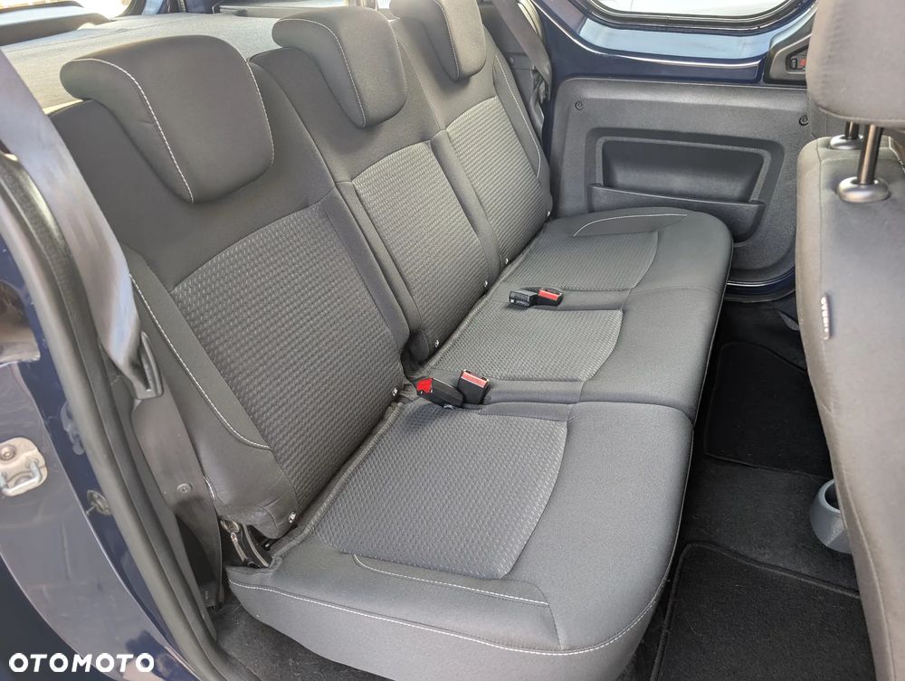 Dacia Dokker 1.5 Blue dCi Laureate - 25
