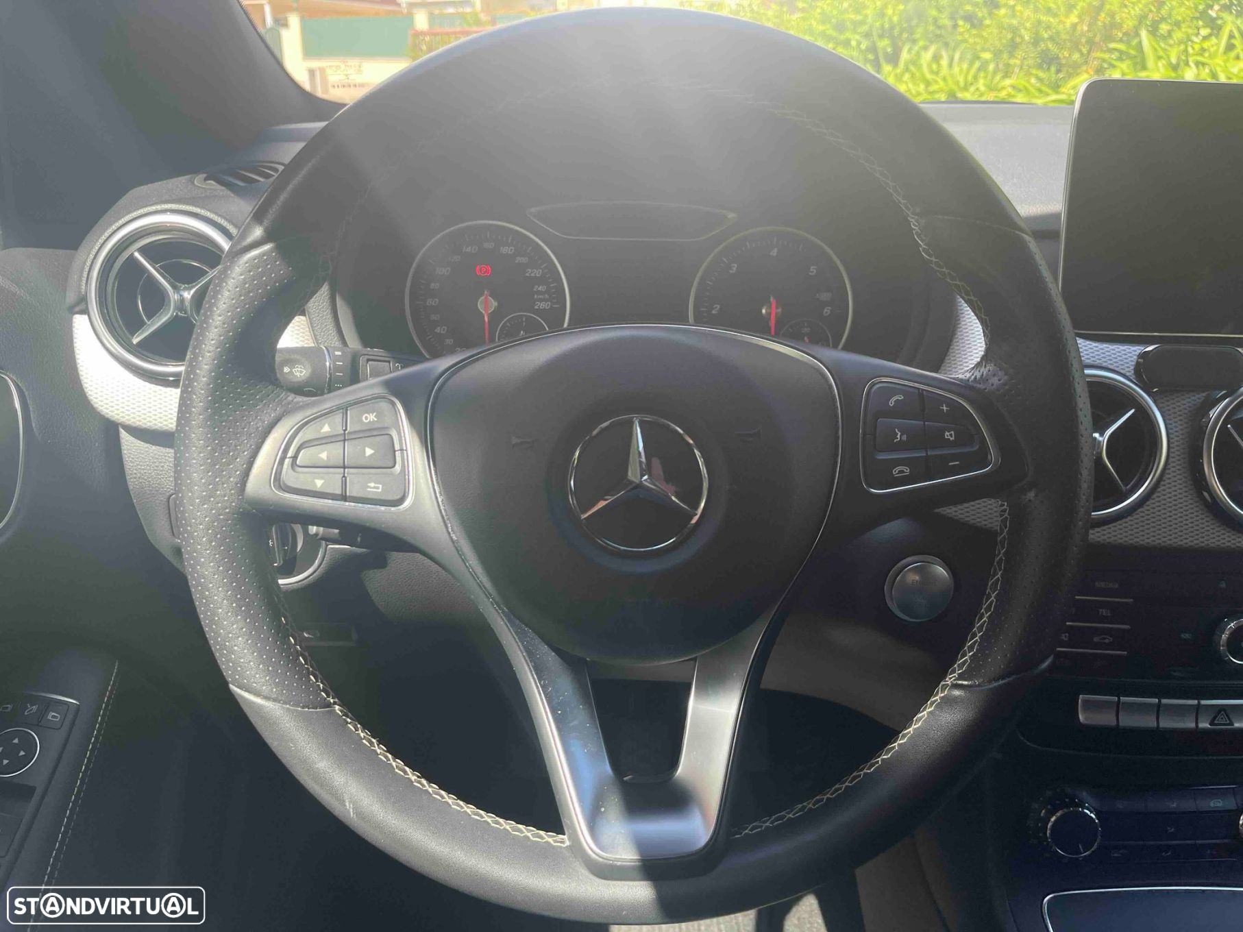 Mercedes-Benz B 180 d Urban - 34