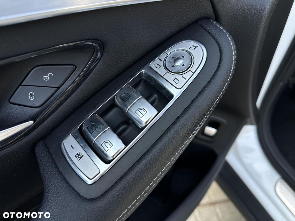 Mercedes-Benz GLC 250 4-Matic - 22