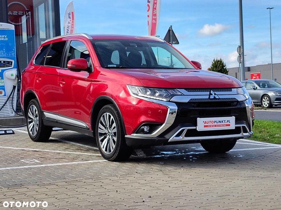 Mitsubishi Outlander - 4