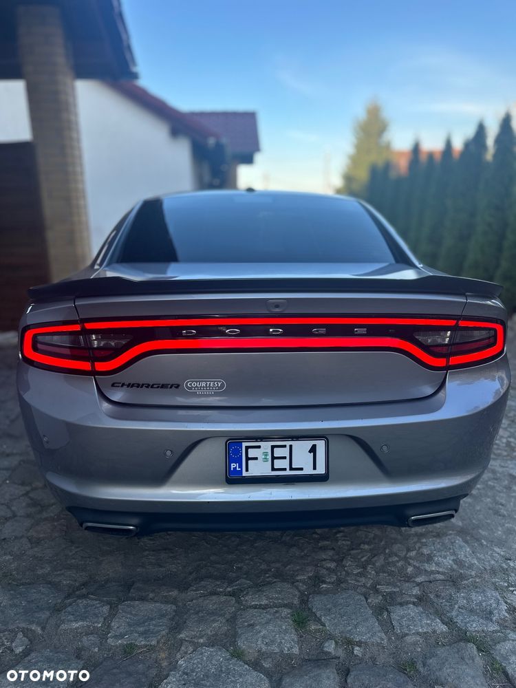 Dodge Charger ver-3-6-gt - 6