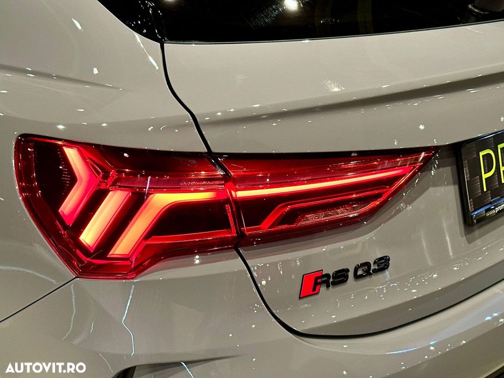 Audi RS Q3 RSQ3 2.5 TFSI quattro S tronic - 13