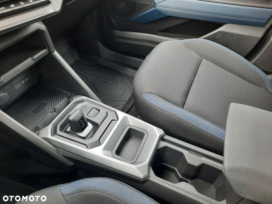 Dacia Duster 1.6 Full Hybrid 140 Journey+ MMT - 11